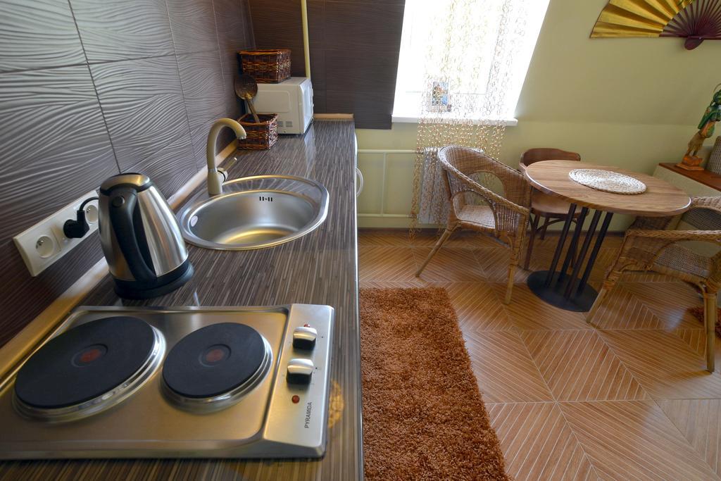 Dragomir Apartments Cherkasy Room photo